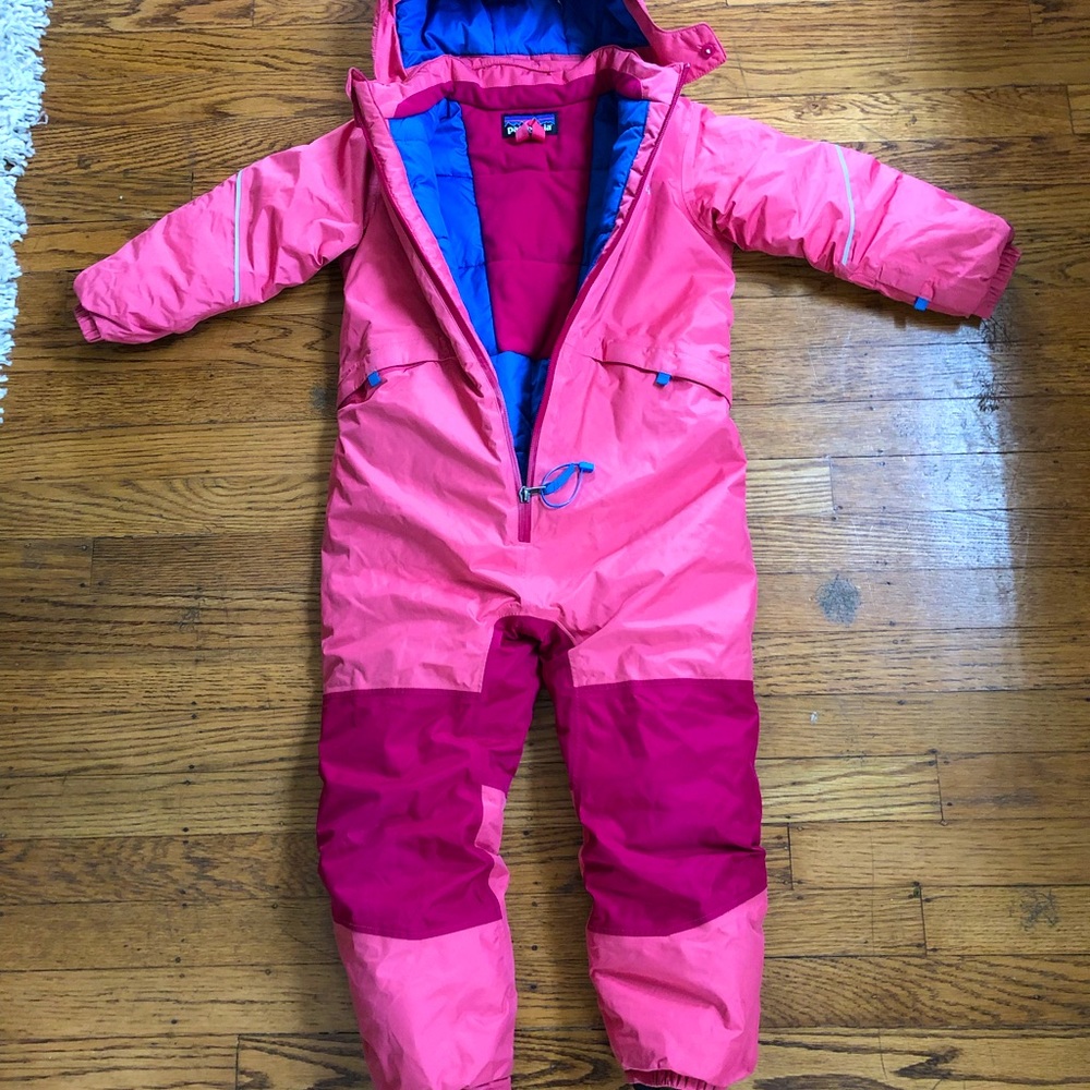 Patagonia one price snow suit 4T